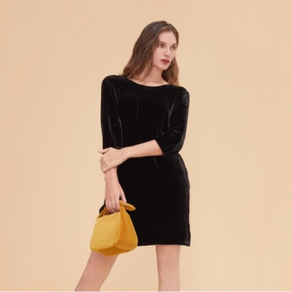 Cuyana Velvet Open-Back Dress in Black